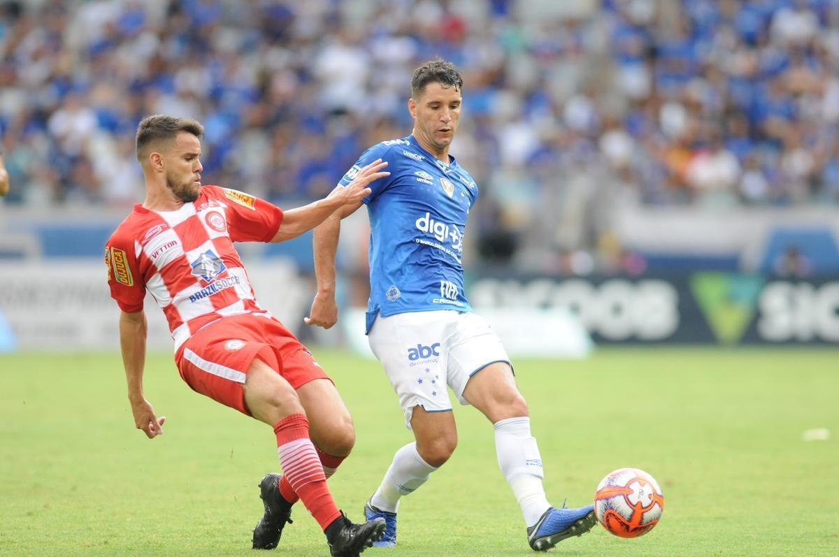 Fotos do jogo entre Cruzeiro e Tombense, no Mineiro, pela nona rodada do Campeonato Mineiro