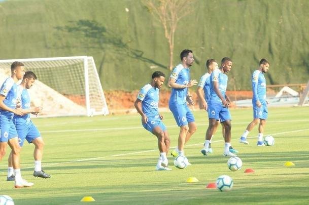 Galeria de fotos do treino do Cruzeiro nesta sexta-feira (6/9), na Toca da Raposa II