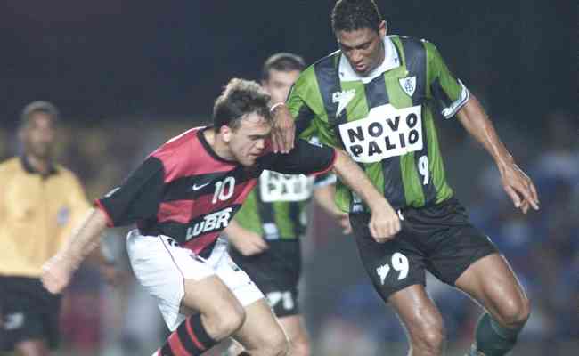 Petkovic e Z Afonso (2x) foram os autores dos gols de Flamengo 1x2 Amrica, pelo Campeonato Brasileiro de 2000