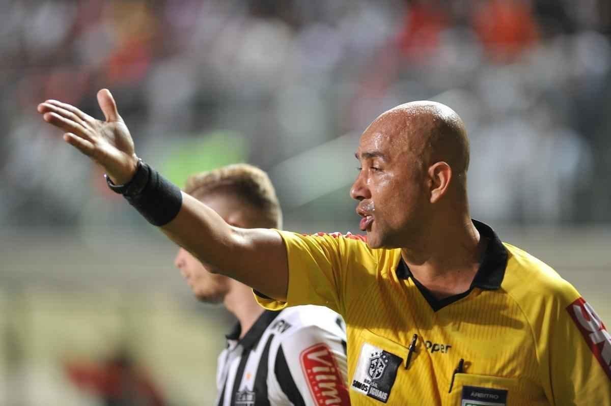 Atltico e Bahia se enfrentaram, no Independncia, pela 15 rodada do Campeonato Brasileiro