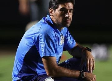 Após vitória do Palmeiras sobre a Inter de Limeira, técnico português reclama de constantes perguntas sobre desempenho individual da joia de 16 anos 