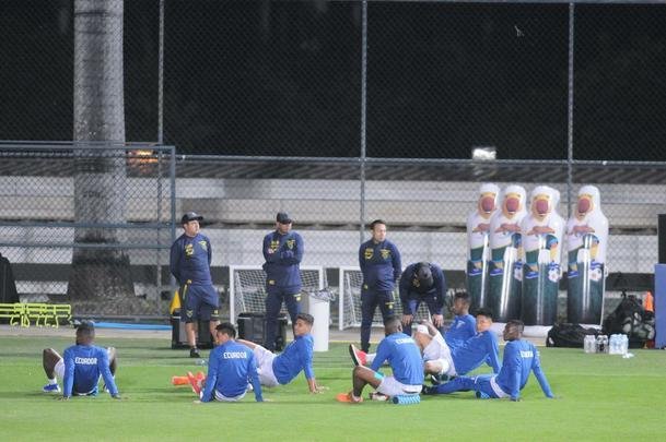 Seleo Equatoriana treinou pela primeira vez em BH, no Sesc Venda Nova