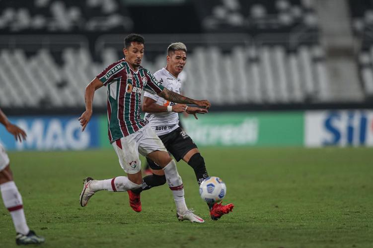 Fluminense e Atlético se enfrentaram nesta quinta-feira (26), em jogo de ida das quartas de final da Copa do Brasil