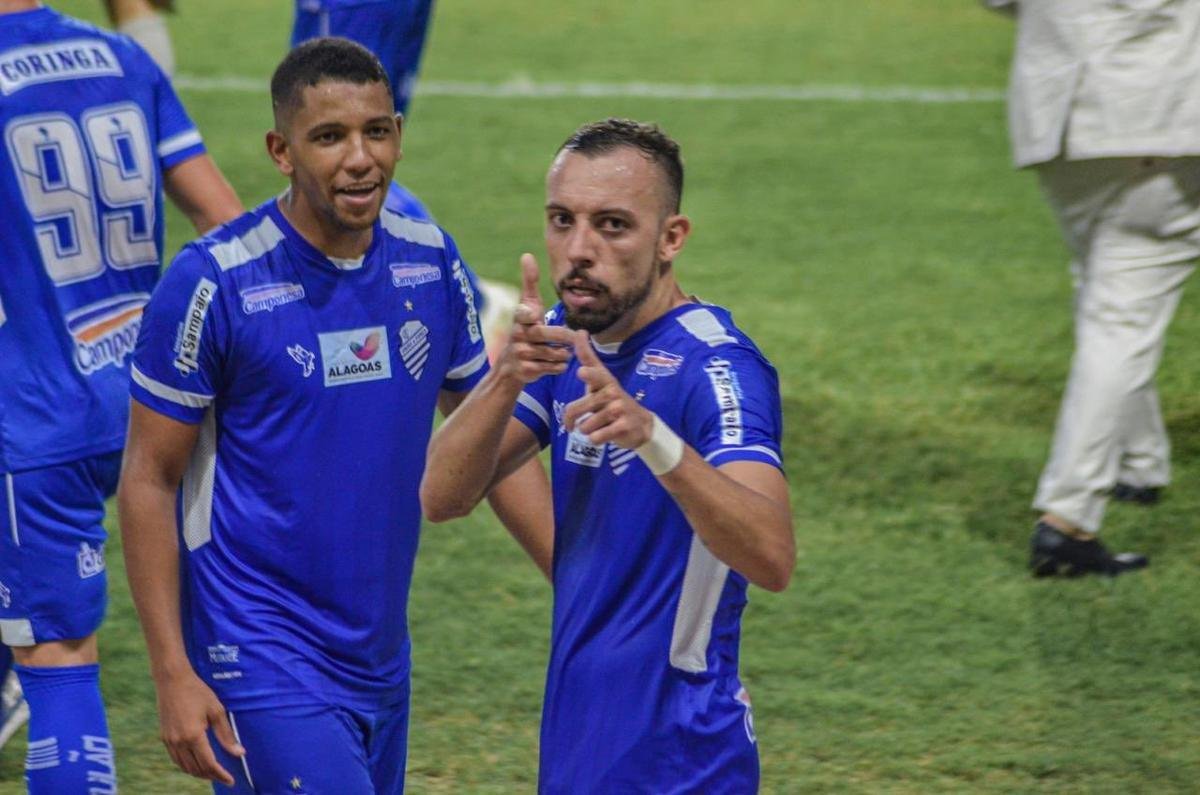 #2 - Paulo Srgio (CSA) - 22 gols em 34 jogos - mdia de 0,64 por jogo.

O atleta tambm passou por Cascavel-PR e ABC-RN no incio da temporada.
