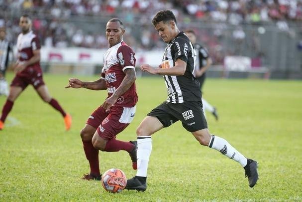Fotos do duelo entre Patrocinense e Atlético, em Patrocínio, pela nona rodada do Mineiro. Galo venceu a partida por 1 a 0, com gol de Alerrandro, aos 45 minutos do segundo tempo