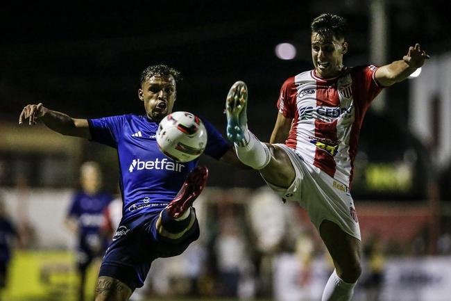 Neste sbado (18/2), o Cruzeiro visitou o Alapo do Bonfim, em Nova Lima, para medir foras com o Villa Nova, pela 6 rodada do Campeonato Mineiro.