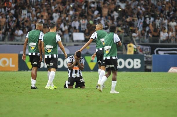 Bruninho ampliou para 2 a 0 e decretou a vitria do Atltico sobre o Gois