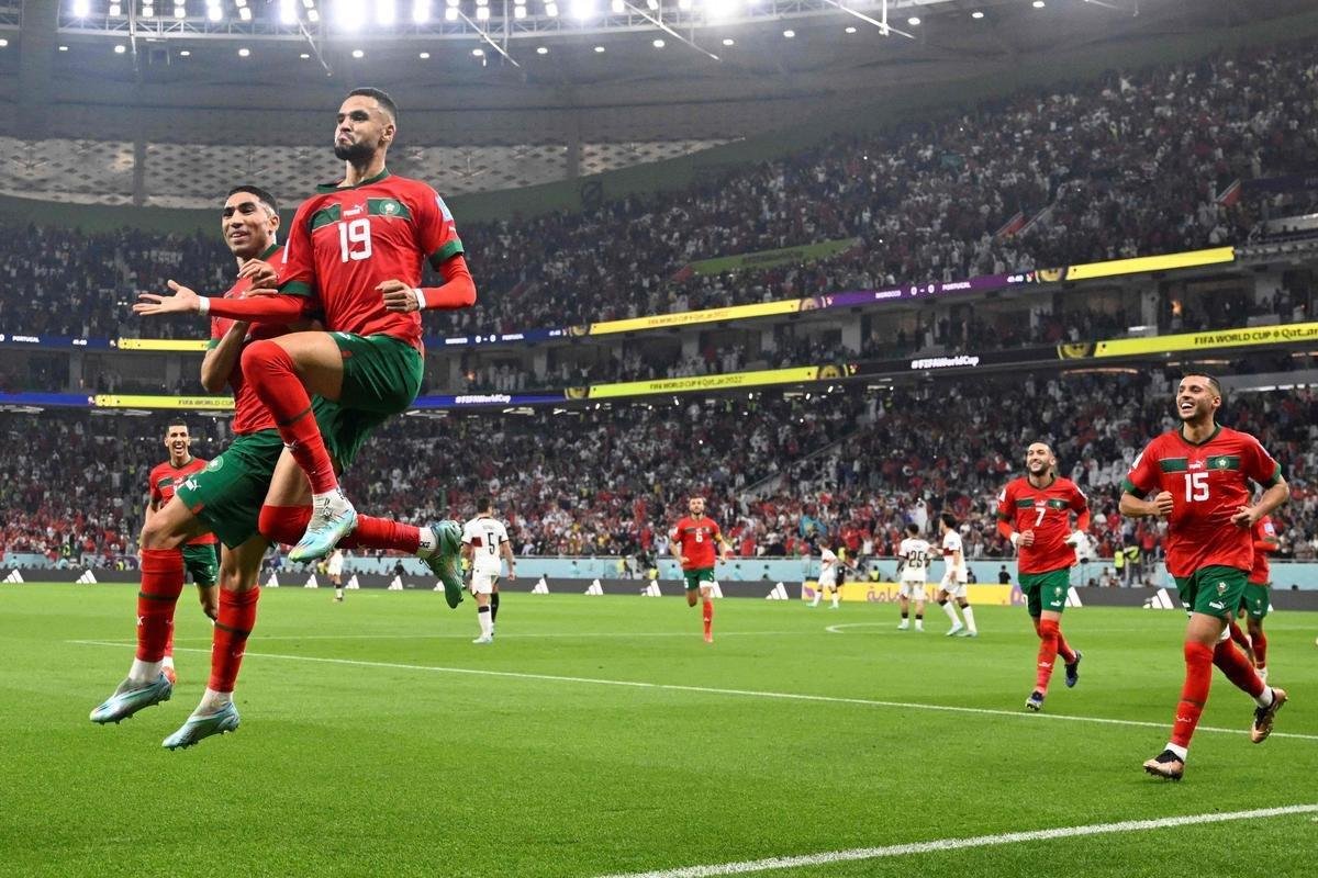 Fotos do gol de Youssef En-Nesyri, de Marrocos, sobre Portugal, pelas quartas de final da Copa do Mundo de 2022, no Catar