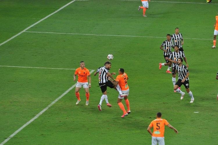 Fotos do jogo entre Atltico e La Guaira, da Venezuela, no Mineiro, em Belo Horizonte, pela ltima rodada do Grupo H da Copa Libertadores