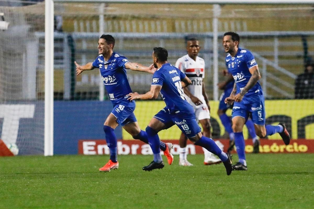 Confira fotos da partida vlida pela 7 rodada do Campeonato Brasileiro