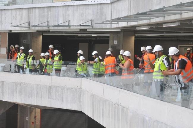 Fotos da visita feita por pessoas com deficincia na Arena MRV, nesta quinta-feira (9/2)
