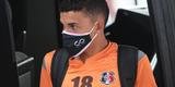 Jogadores do Santa Cruz treinaram no est�dio do Arruda, j� apresentando trabalhos com bola no gramado, sob a supervis�o do t�cnico Itamar Sch�lle. Todos os atletas e os membros da comiss�o t�cnica seguem submetidos �s medidas de afastamento social.