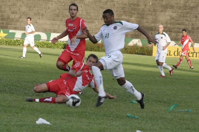 Ipatinga - 15º em 2009, com 49 pontos