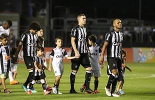 Atl�tico saiu atr�s, conseguiu virada com R�ger Guedes e Ricardo Oliveira, mas cedeu empate no Morumbi