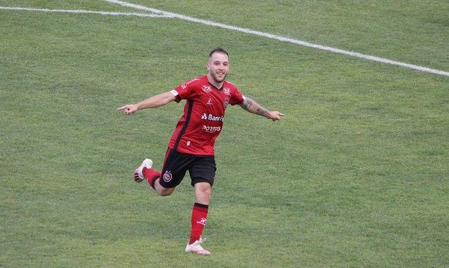 Bruno Jos - o Cruzeiro repassou ao Internacional 10% dos direitos econmicos de Maurcio como pagamento pela contratao do atacante de 22 anos. Em 2020, ele participou da Srie B pelo Brasil de Pelotas e marcou seis gols em 22 jogos.