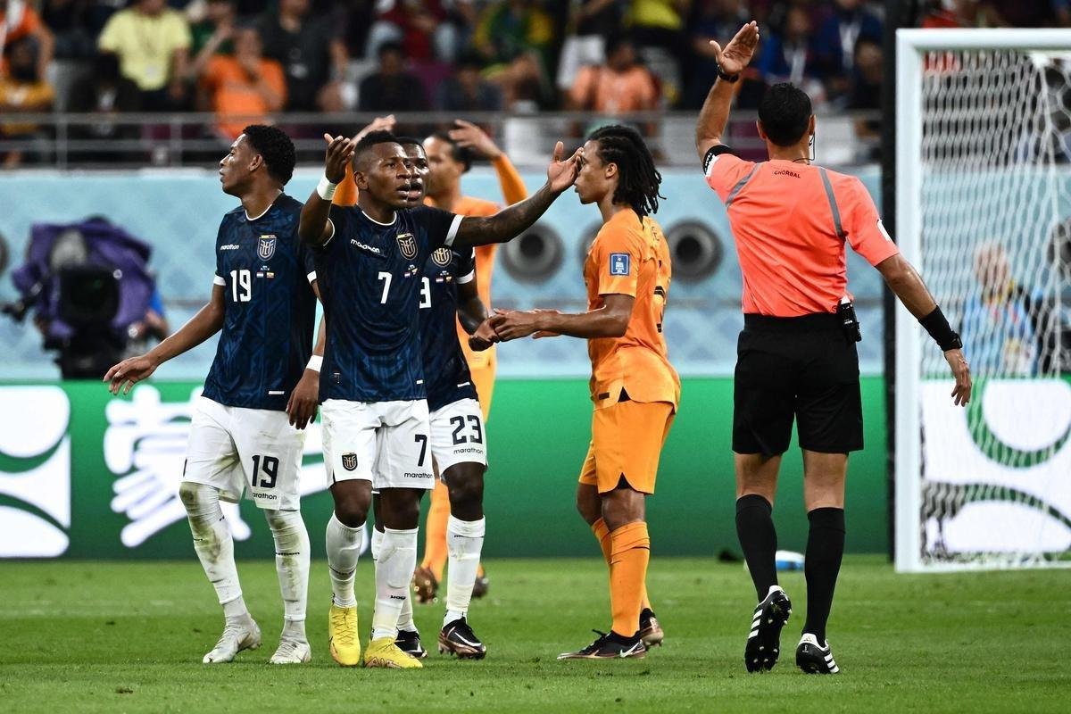 Imagens da partida entre Holanda e Equador, pelo Grupo A da Copa do Mundo de 2022.