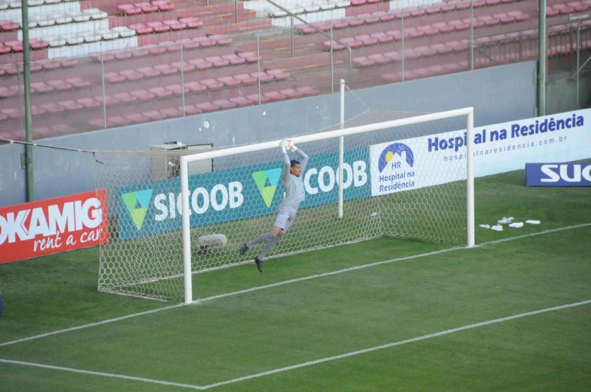 Goleiro - Matheus Mendes: categorias de base