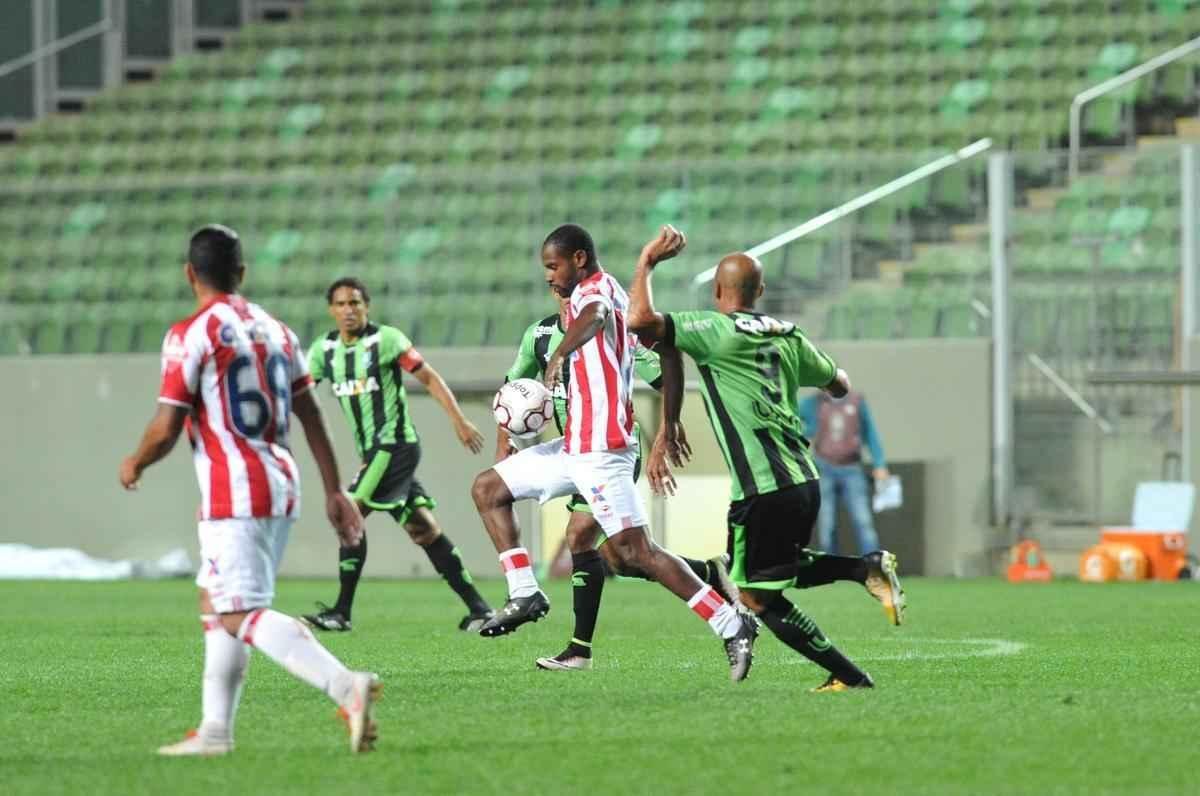 Amrica e Nutico se enfrentaram, no Independncia, pela 20 rodada da Srie B do Brasileiro