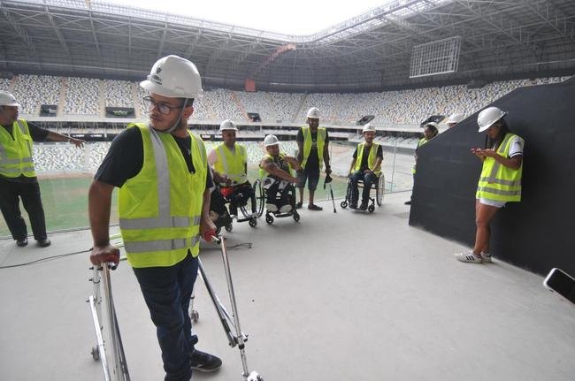 Fotos da visita feita por pessoas com deficincia na Arena MRV, nesta quinta-feira (9/2)
