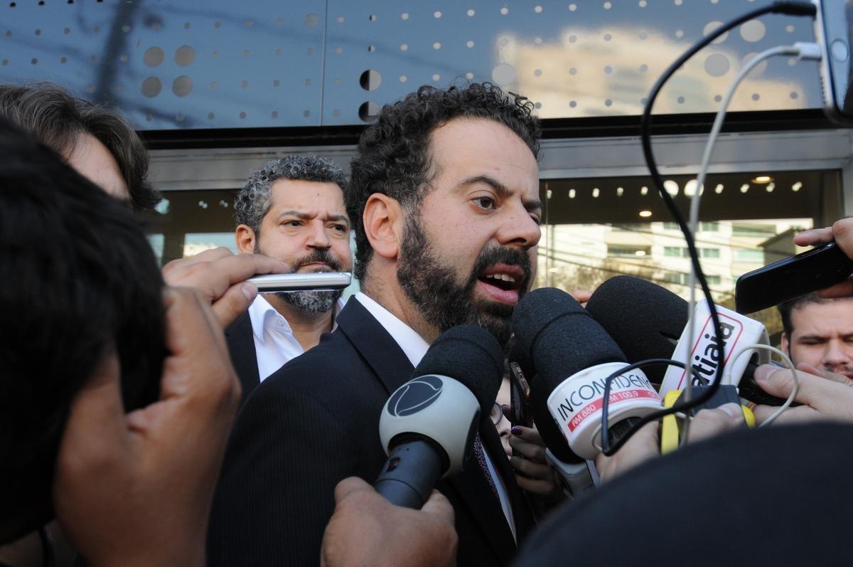 Com festa dos torcedores, Conselho Deliberativo do Atltico aprovou construo do estdio