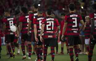 Jogadores do Flamengo usaram camisas com nomes dos garotos mortos em incndio 