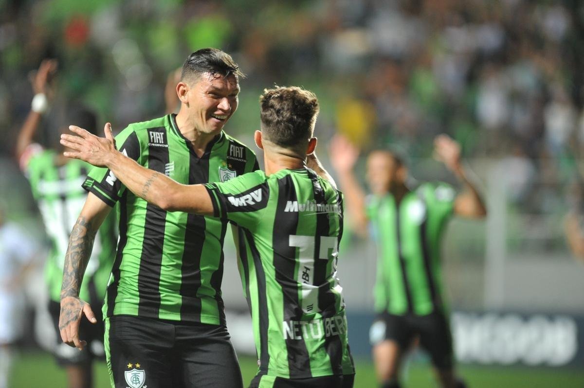 Fotos do jogo entre Amrica e Cuiab, no Independncia, pela 16 rodada da Srie B