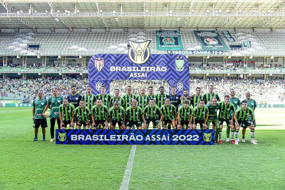 As fotos do duelo decisivo entre Amrica e Atltico, neste domingo (13/11), no Independncia, em Belo Horizonte. Partida foi vlida pela 38 rodada da Srie A do Campeonato Brasileiro.