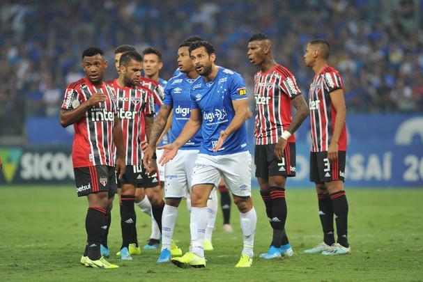 Fotos de Cruzeiro x So Paulo, no Mineiro, pela 26 rodada do Campeonato Brasileiro