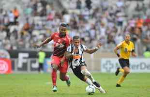 Fotos do jogo entre Atltico e Athletico-PR, no Mineiro