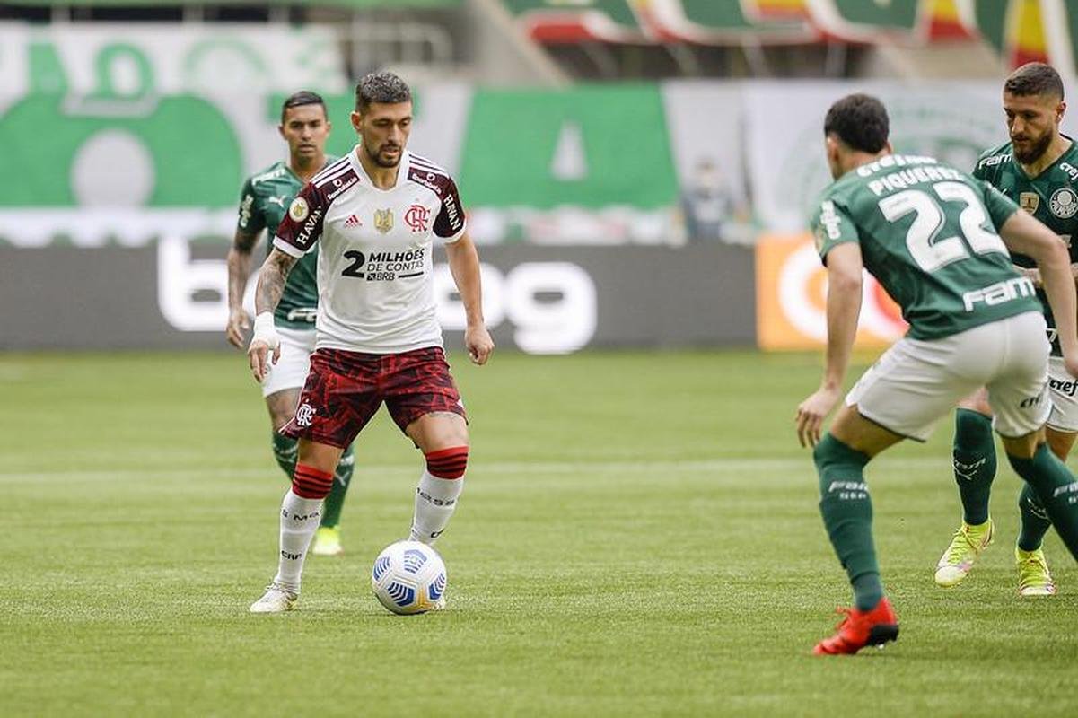 Meia - Arrascaeta - Flamengo