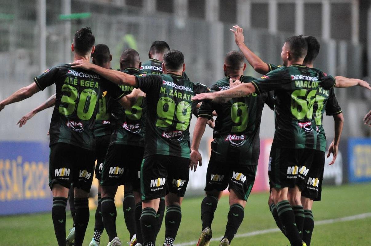 Fotos da vitria do Amrica sobre o Fortaleza, por 2 a 1, no Independncia, pela 29 rodada da Srie A do Campeonato Brasileiro