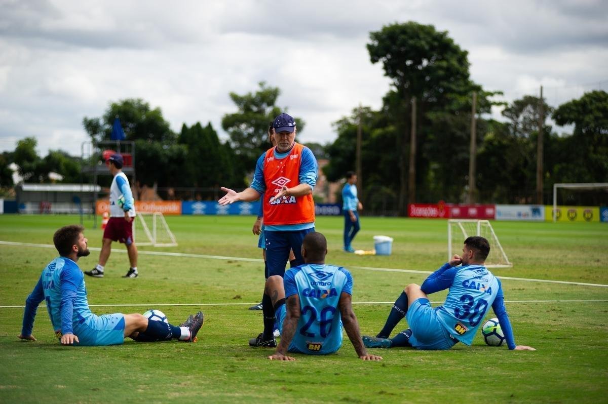 Imagens do treinamento do Cruzeiro s vsperas de duelo contra o Cear, pelo Brasileiro
