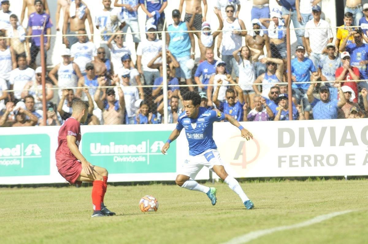 Cruzeiro abriu 2 a 1 no primeiro tempo, com gols de Raniel e Robinho; Alemo descontou para o Guarani
