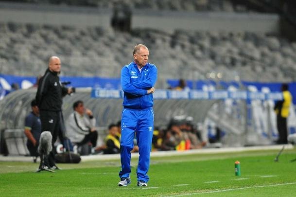 Fotos do jogo entre Cruzeiro e Botafogo, pela Copa do Brasil, no Mineiro