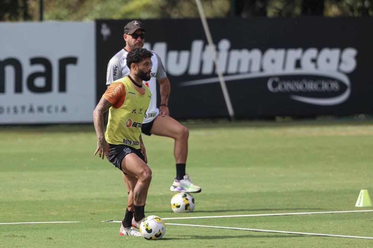 Por fim, o Atltico aparece com um jogo de invencibilidade. Aps derrota para o Fluminense, o Galo saiu na frente contra o Santos, mas cedeu o empate e chegou aos 17 tentos no Brasileiro