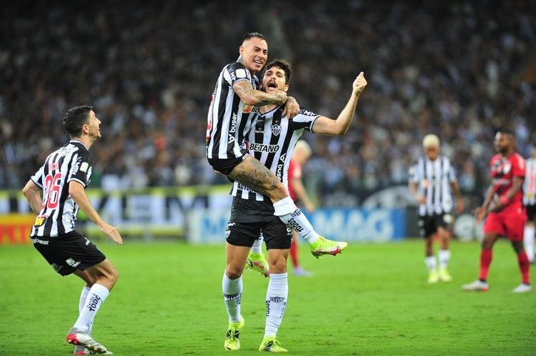 Fotos da vitria do Atltico sobre o Athletico-PR, no Mineiro, no jogo de ida da final da Copa do Brasil