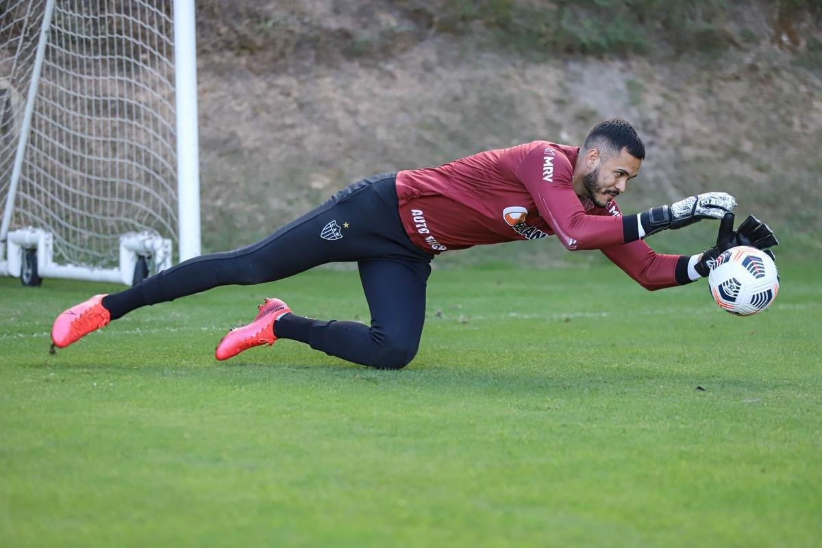 Fotos do treino do Atltico antes da viagem para a Argentina