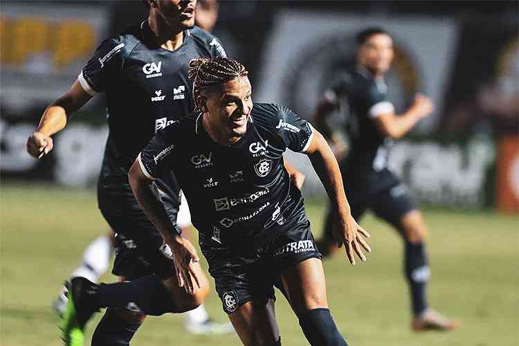 Remo emplaca 2 jogadores e técnico Felipe Conceição na Seleção da 12ª  rodada da Série B