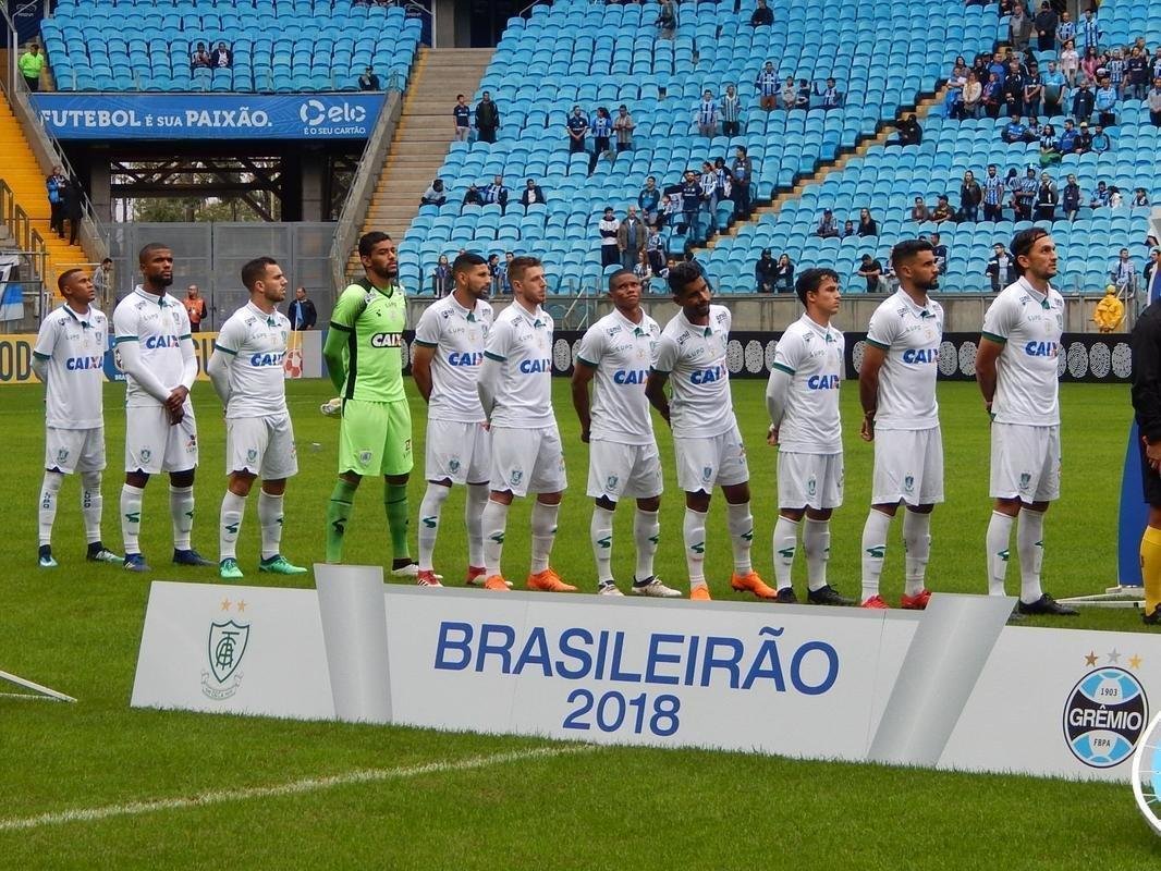 Amrica lutou muito, mas foi derrotado pelo Grmio por 1 a 0, em Porto Alegre 