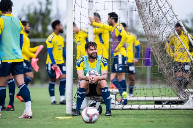 Jogadores do Cruzeiro treinaram na manhã deste domingo na Toca da Raposa II