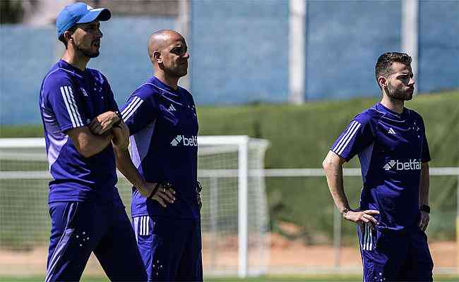 Pepa, tcnico do Cruzeiro, em treino na Toca II