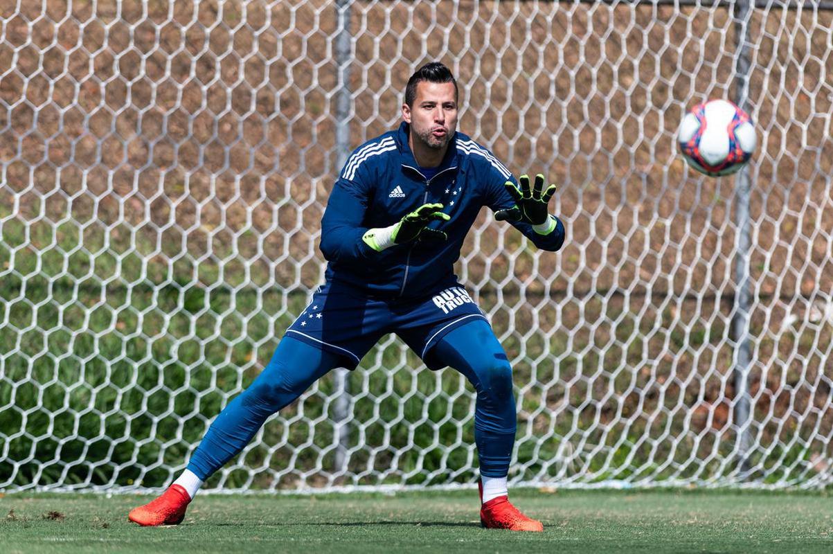 Fotos do treino do Cruzeiro desta sexta-feira na Toca II