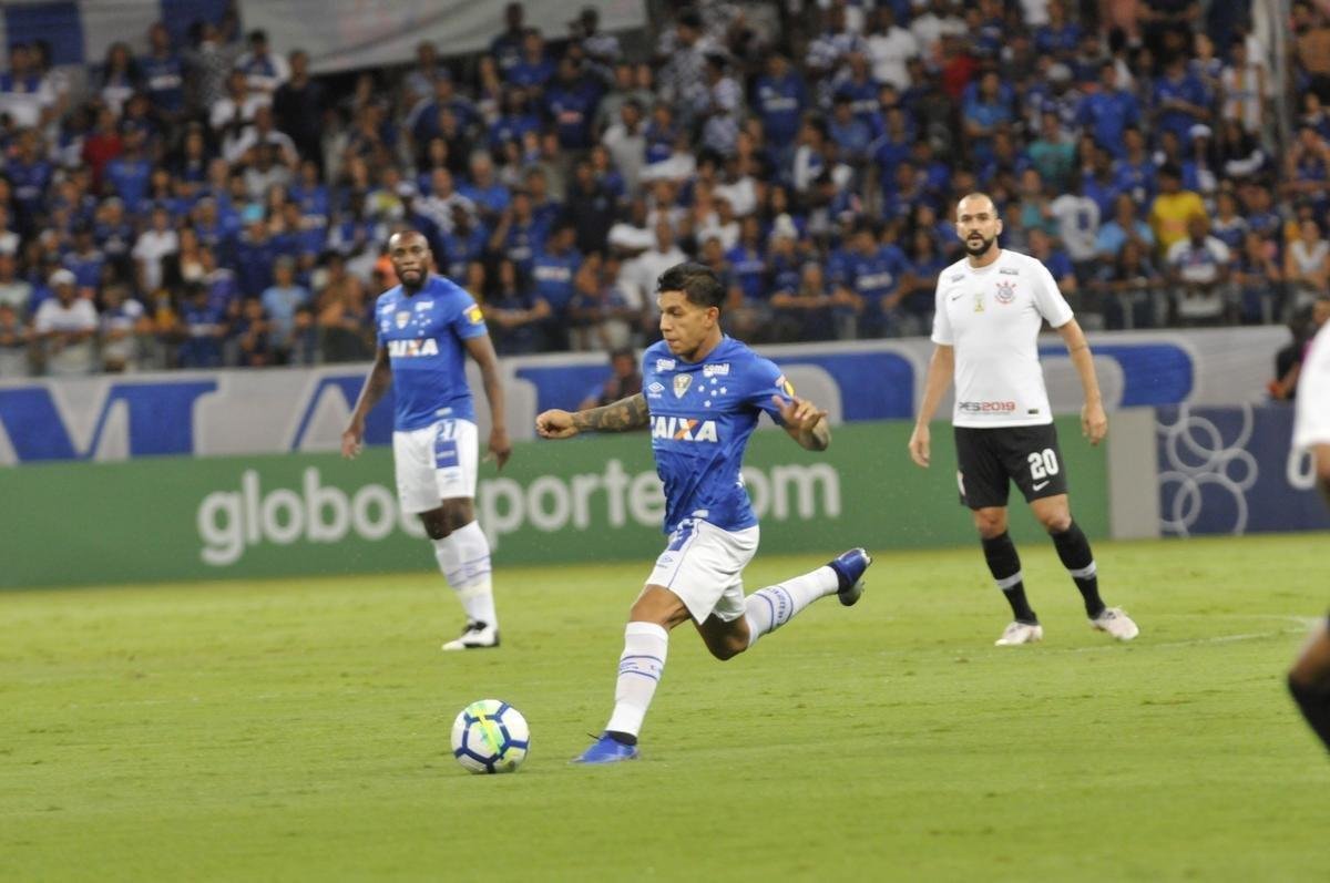Fotos de Cruzeiro x Corinthians, no Mineiro, pela 34 rodada do Campeonato Brasileiro