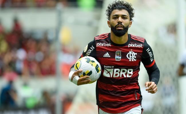 Gabigol se torna o jogador mais jovem a atingir 100 gols no Brasileirão