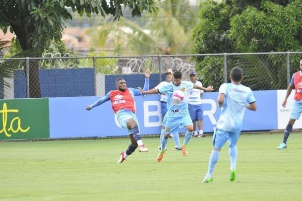 Com gols de Judivan e Rafael Sobis, Cruzeiro venceu Betinense por 2 a 0 em jogo-treino