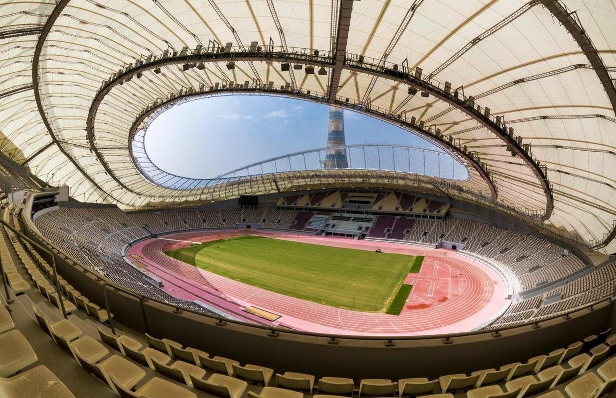 Estdio Internacional Khalifa: inaugurada em 1976, arena em Doha recebeu vrios eventos esportivos internacionais importantes e foi remodelada para o Mundial do Catar
