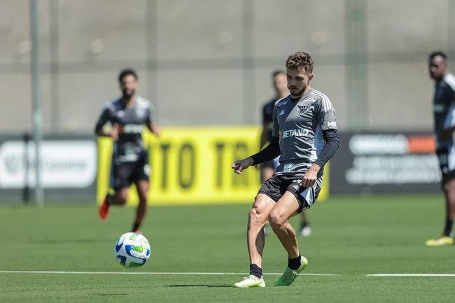 Hyoran (meia-atacante)