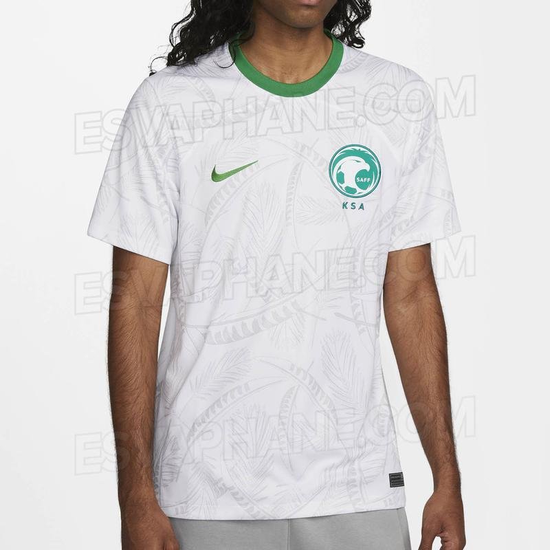 A provvel camisa I da Arbia Saudita para Copa do Mundo foi desenvolvida pela Nike e divulgada de forma antecipada pelo portal Esvaphane