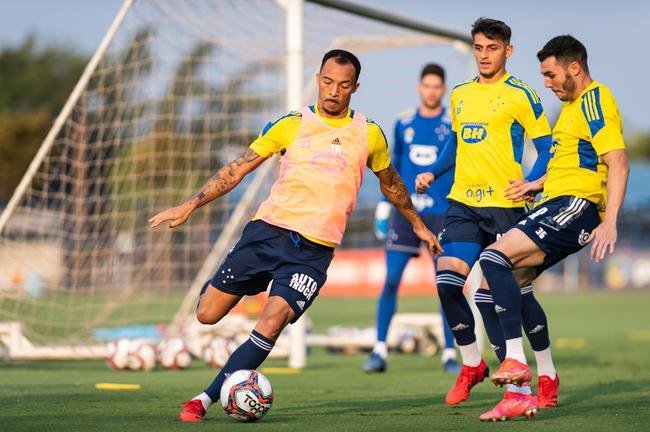 Fotos do treino do Cruzeiro desta segunda-feira (27/9)