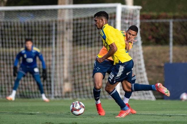 Fotos do treino do Cruzeiro desta segunda-feira (9/8)